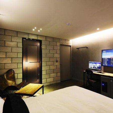 Mari Hotel Чхонджу Екстер'єр фото
