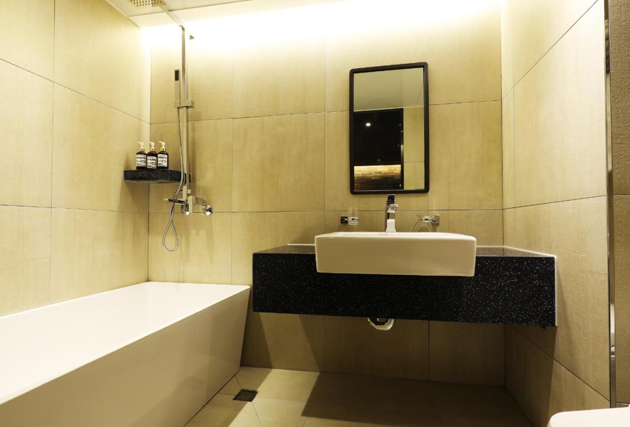 Mari Hotel Чхонджу Екстер'єр фото