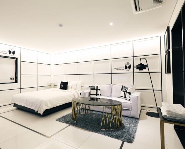 Mari Hotel Чхонджу Екстер'єр фото